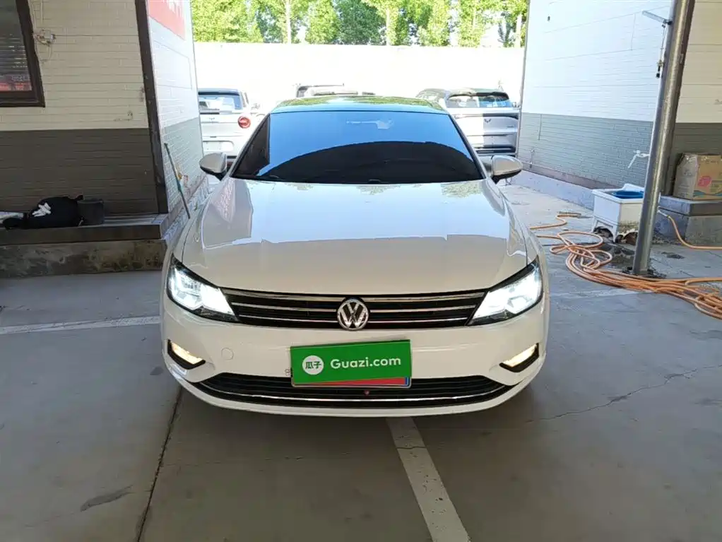 Volkswagen Lamando 2018 230TSI DSG Trend Edition фото 3