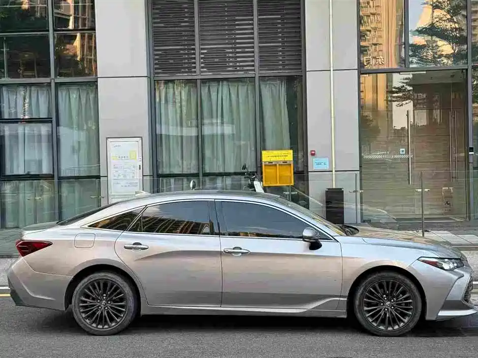 Toyota Avalon 2019 2.0L XLE Premium Edition (China VI) фото 4