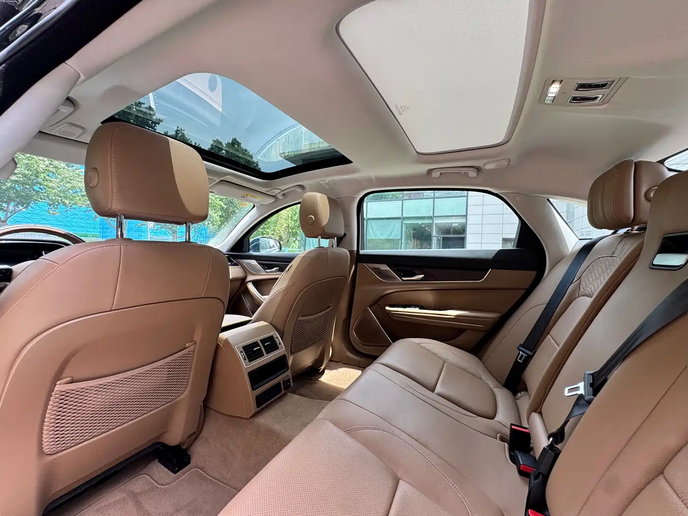 Jaguar XFL 2025 2025 2.0T P250 FWD Luxury Edition