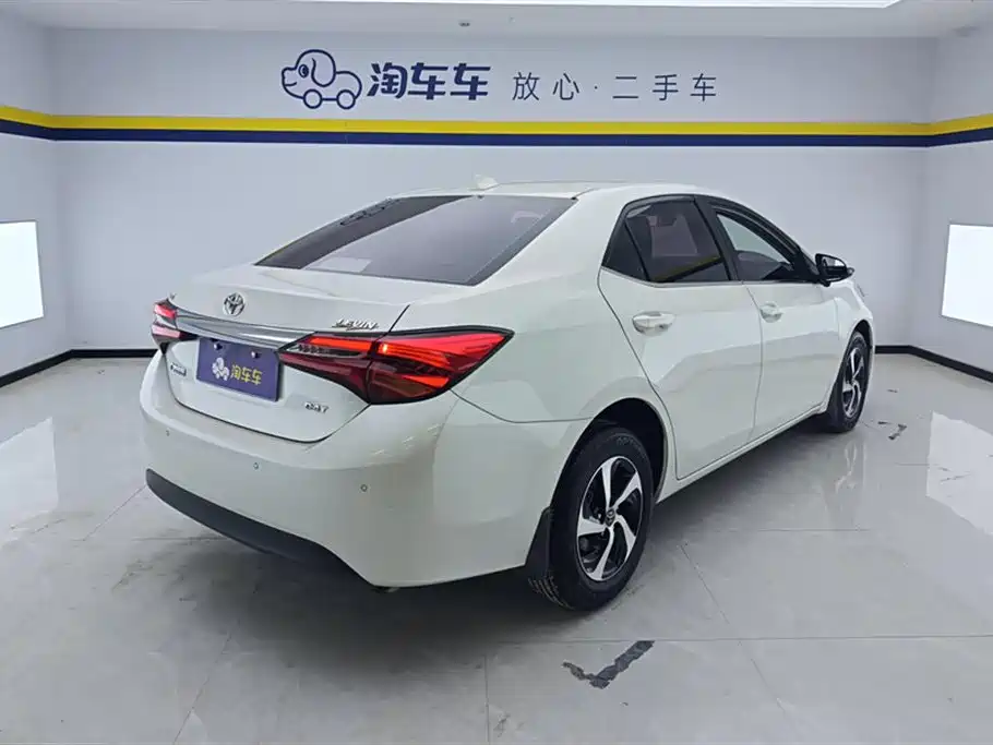 Toyota Levin 2017 Facelift 185T CVT Elite Edition China VI фото 3