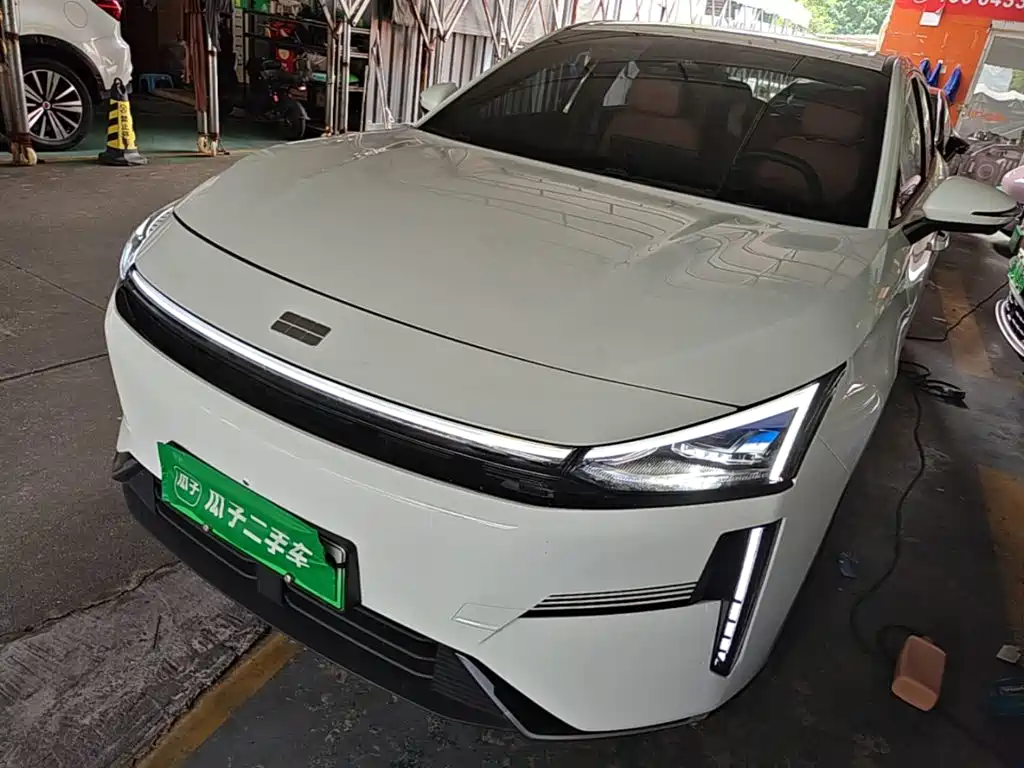 Geely Galaxy Galaxy L6 2025