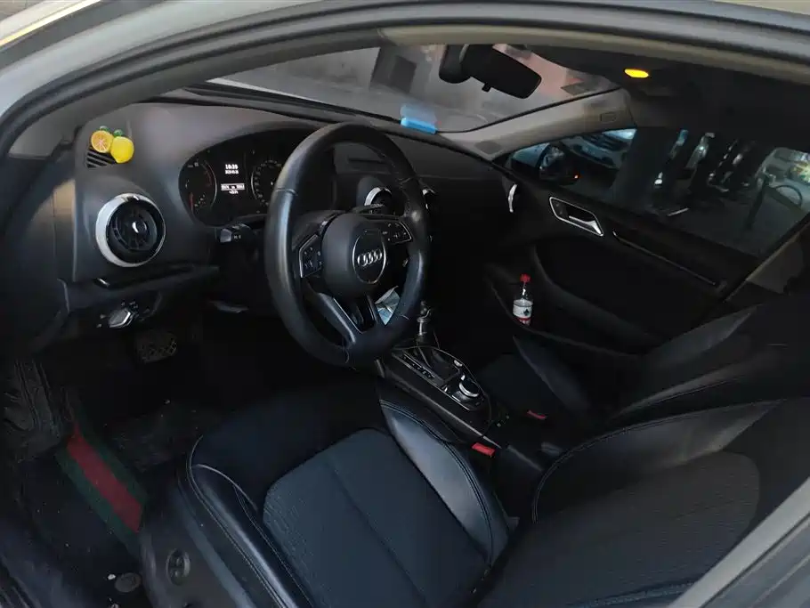 Audi A3 2017 Sportback 35 TFSI Progressive фото 12