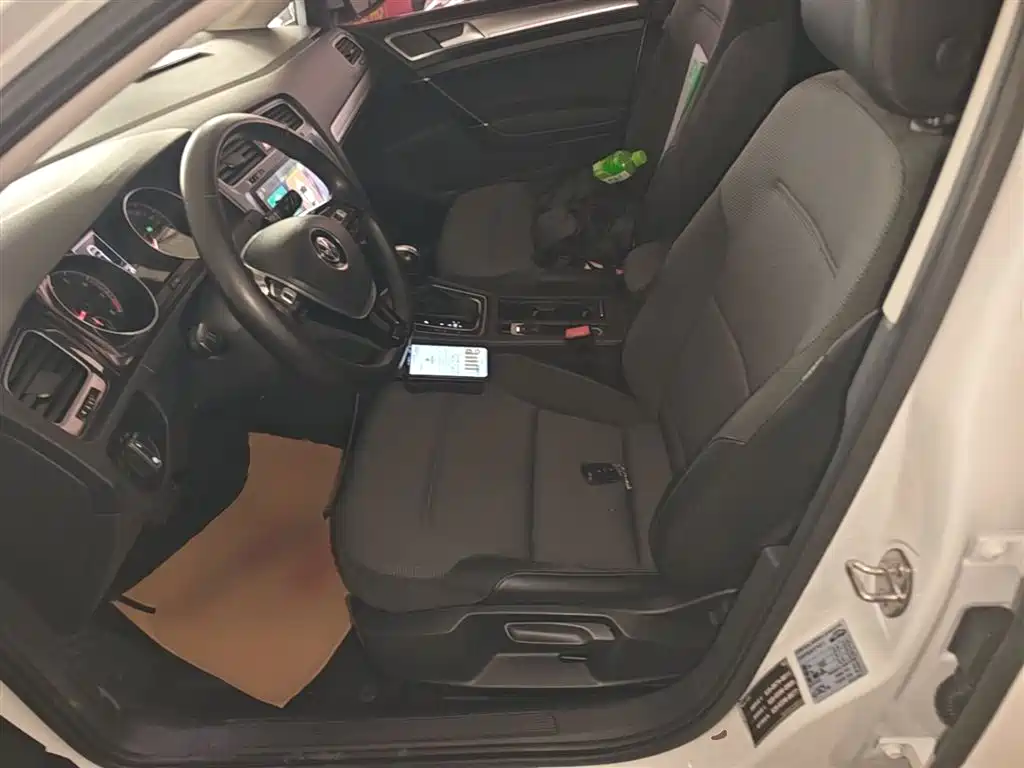 Volkswagen Golf 2018 230TSI Automatic Comfort фото 15