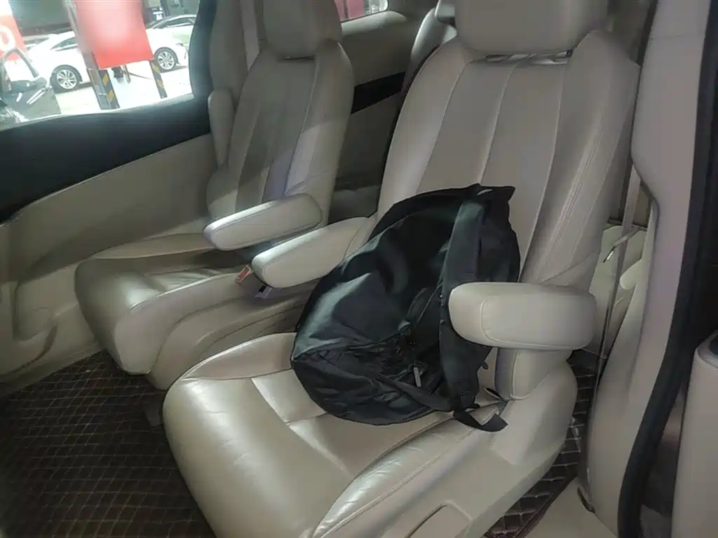 Buick GL8 2018 28T Luxury Model China VI фото 15