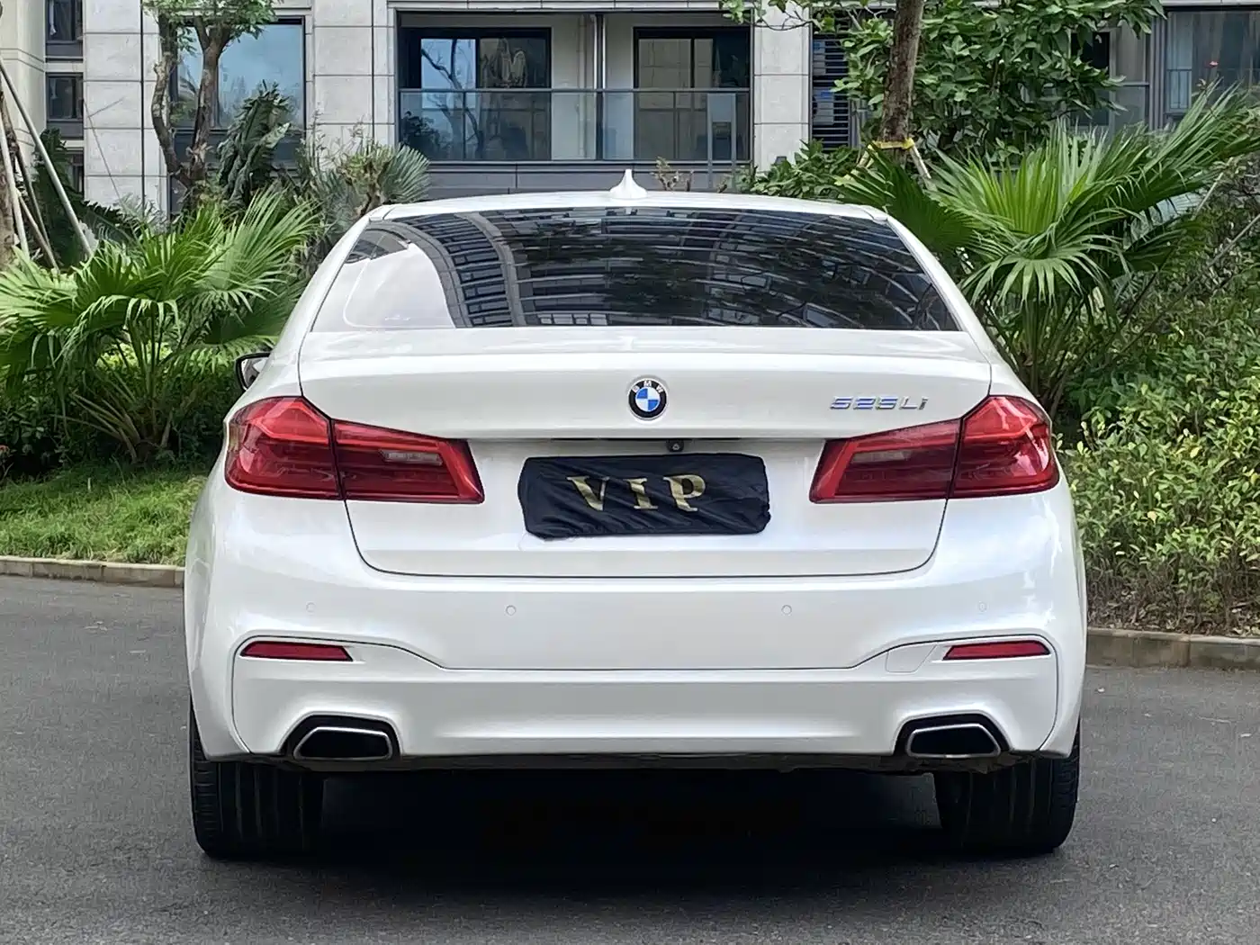 BMW 5 Series 2018 525Li M Sport Package фото 8