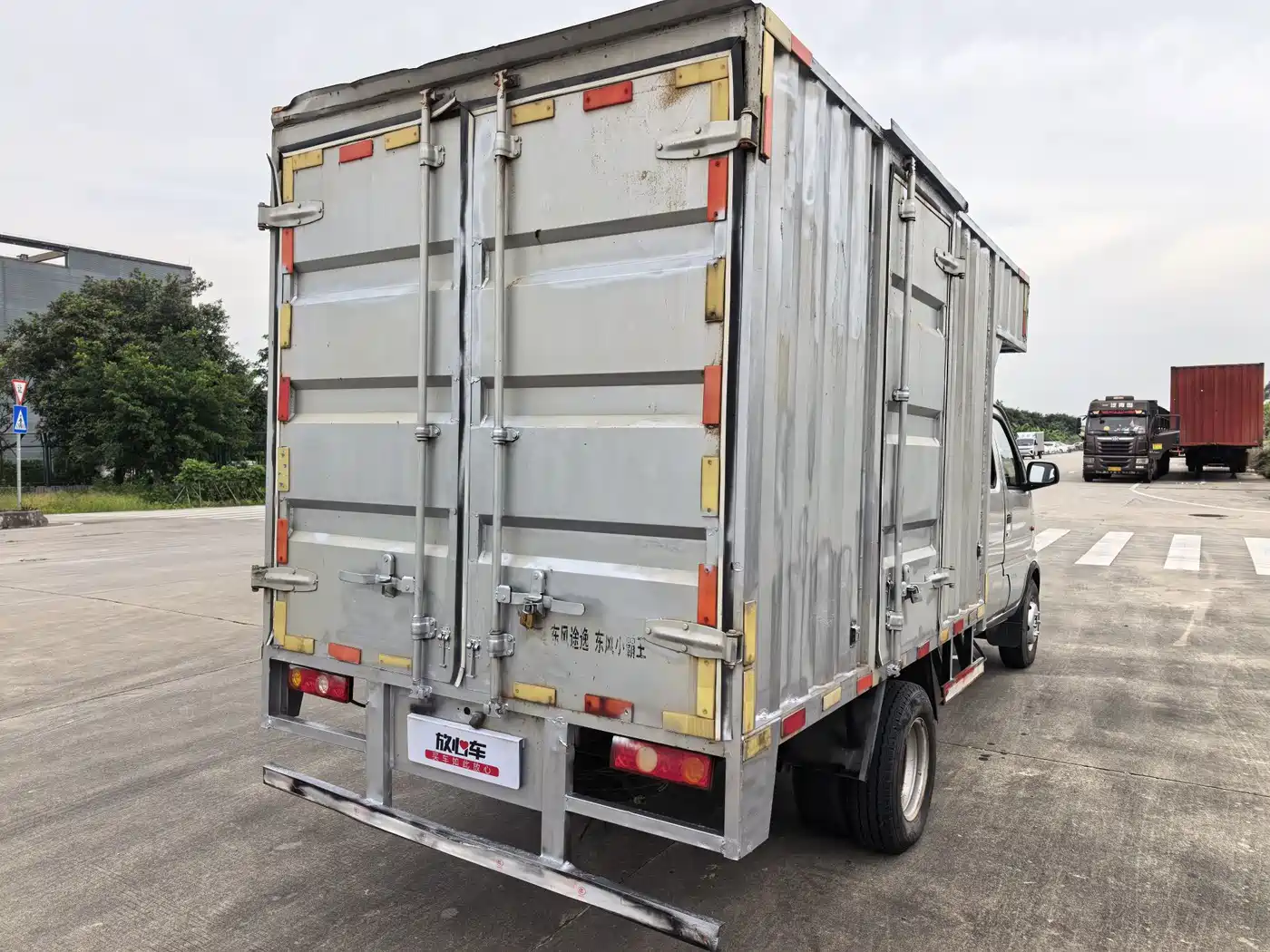 Dongfeng Xiaokang D52 2018 2019 1.5L Basic Model Rear Dual Wheels China V DK15