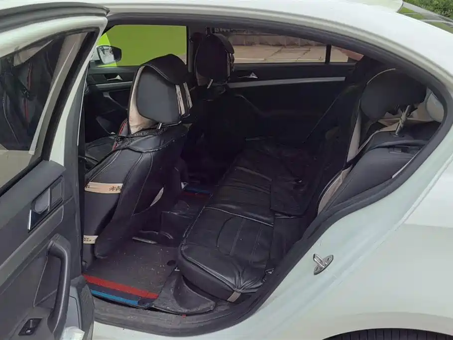 Volkswagen Lavida 2017 1.6L Automatic Trend Edition фото 11