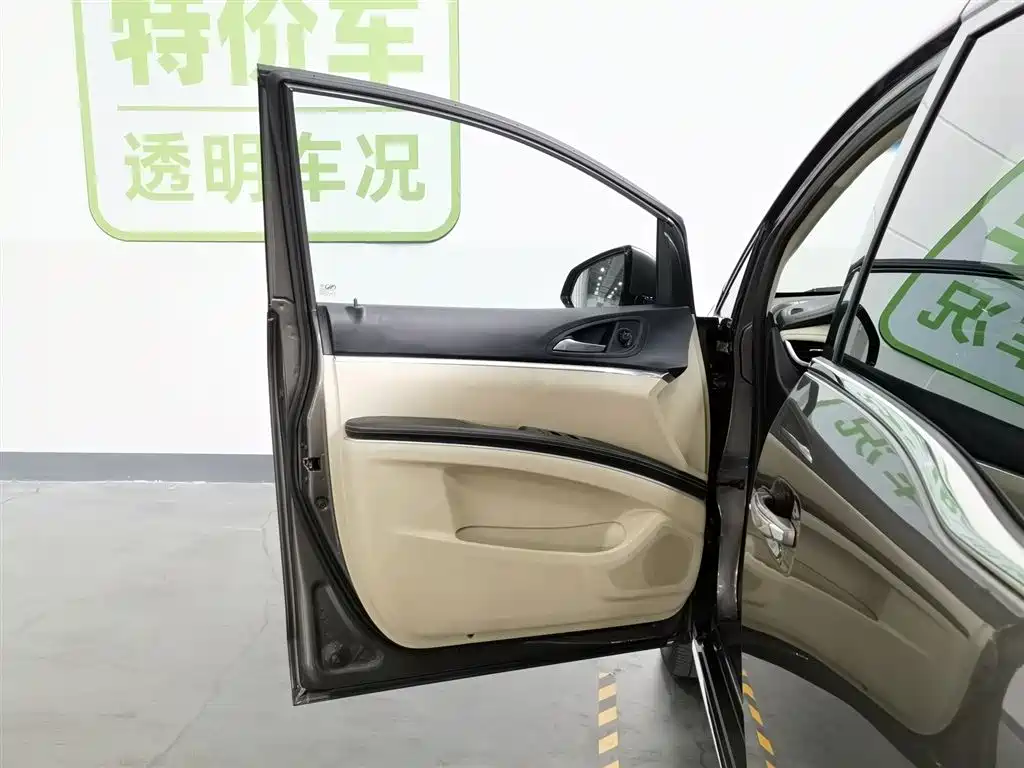 Buick GL8 2023 Facelift Land Business Class Luxury фото 8