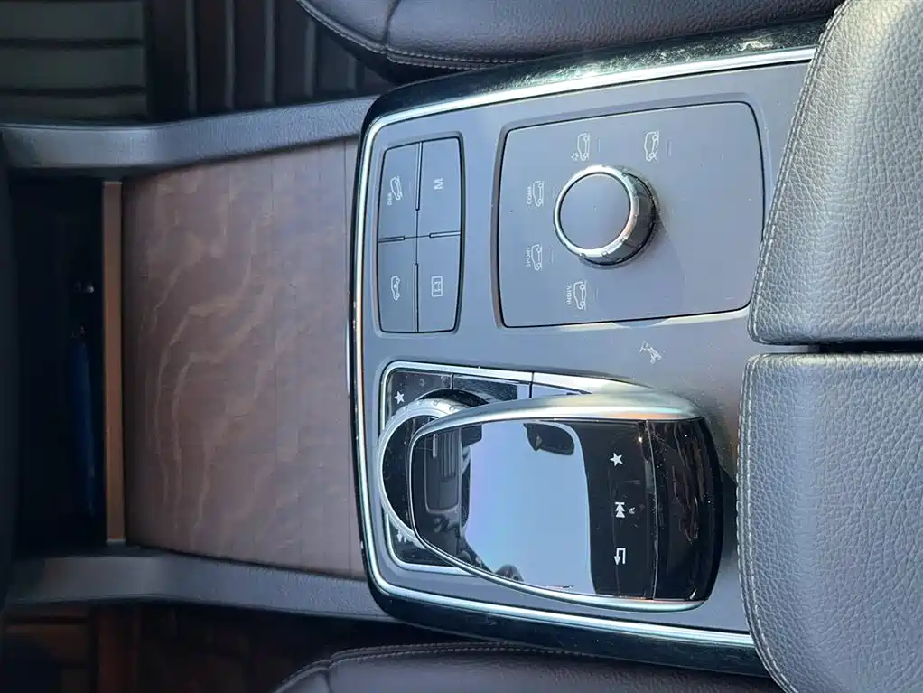 Mercedes-Benz GLE 2017 GLE 400 4MATIC фото 15
