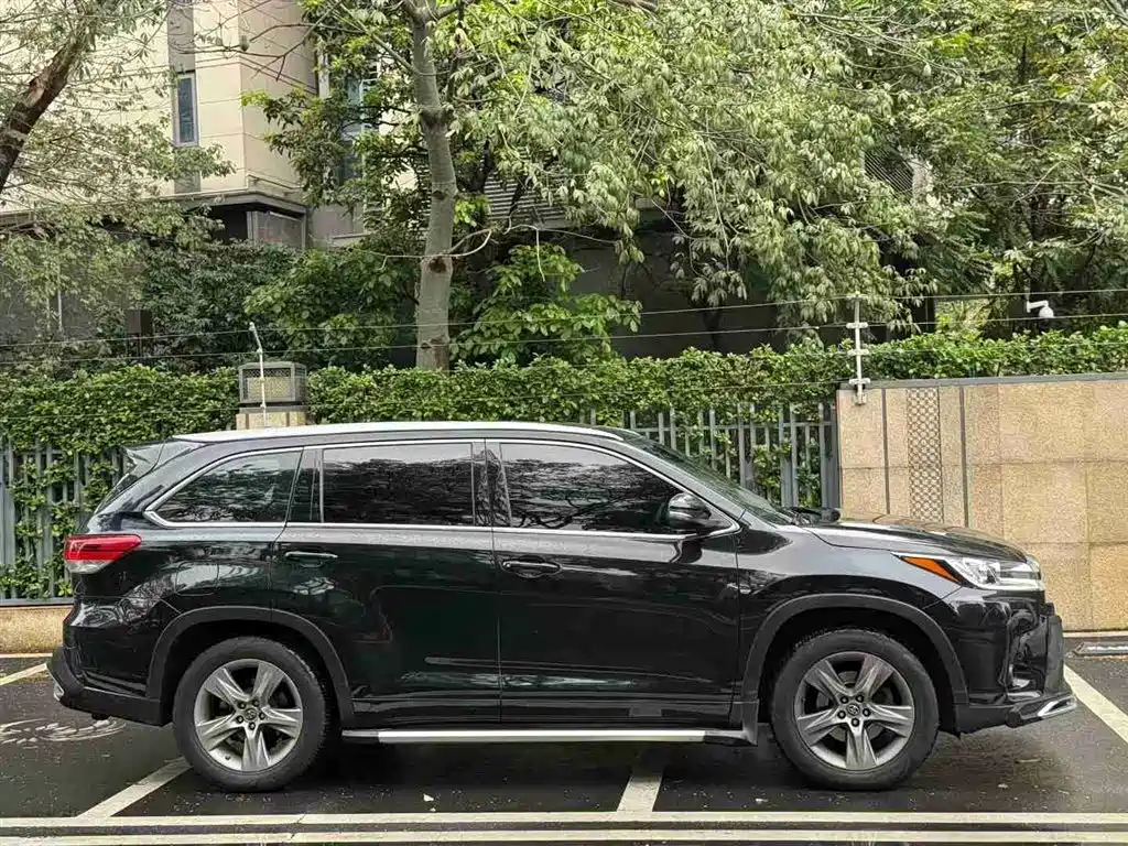 Toyota Highlander 2018 2.0T 4WD Luxury 7-seater (China V) фото 3