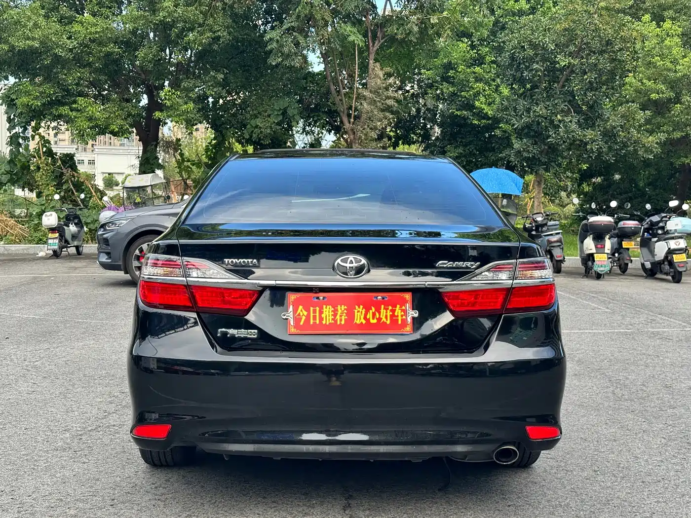 Фото 6 - Toyota Camry