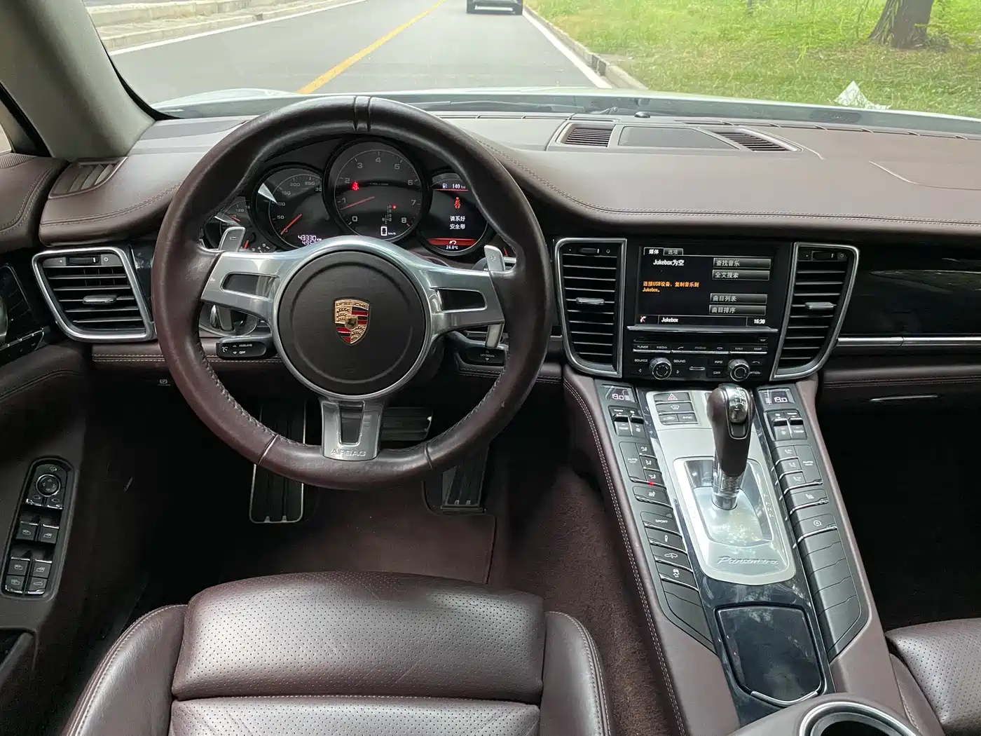 Porsche Panamera 2014 Panamera 3.0T фото 20