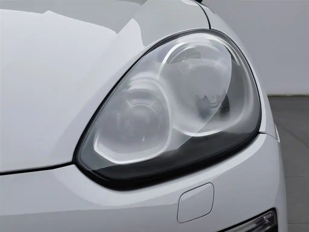 PORSCHE CAYENNE NEW ENERGY