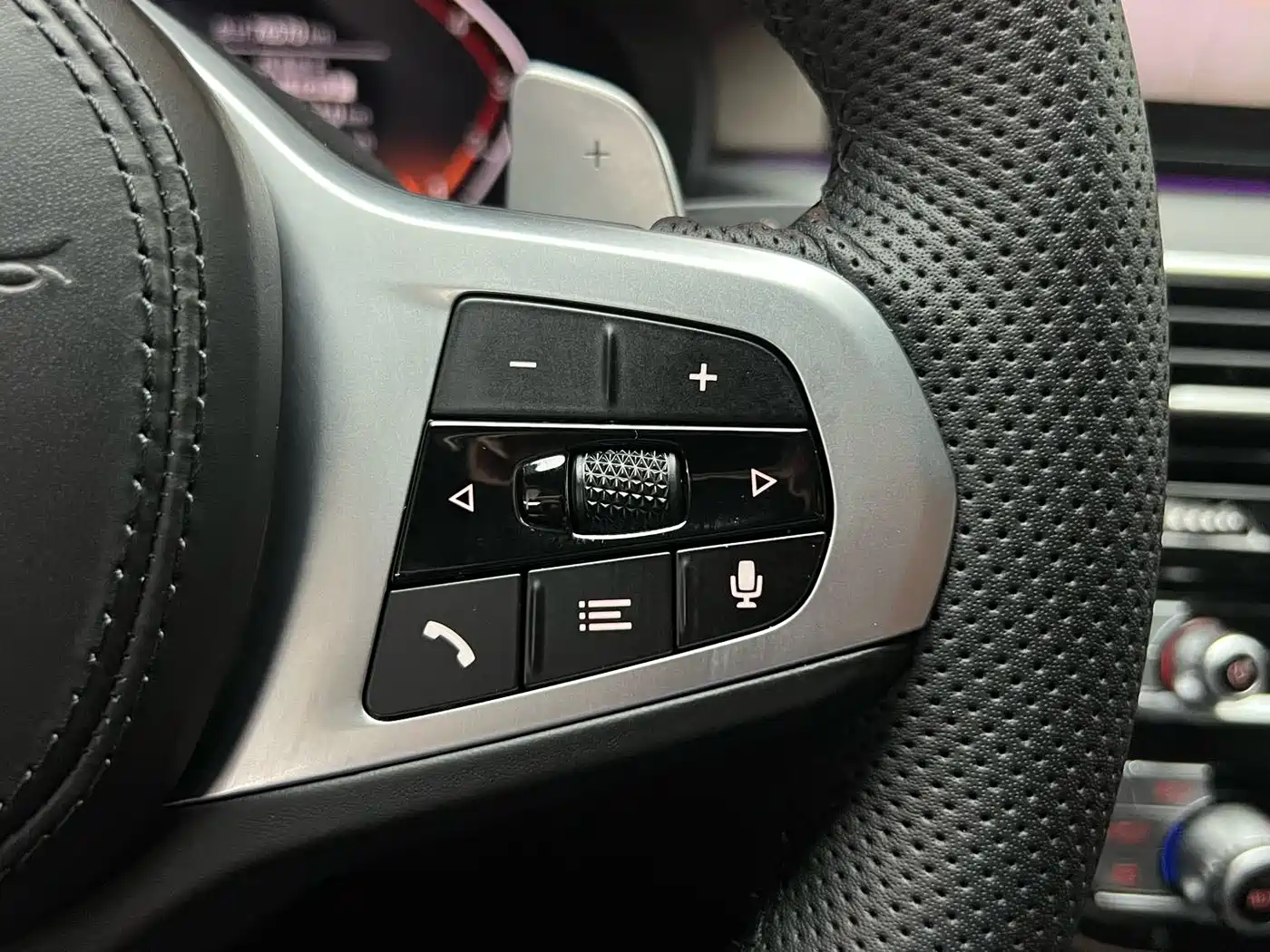 BMW 5 Series 2021 530Li Leading M Sport Package фото 22