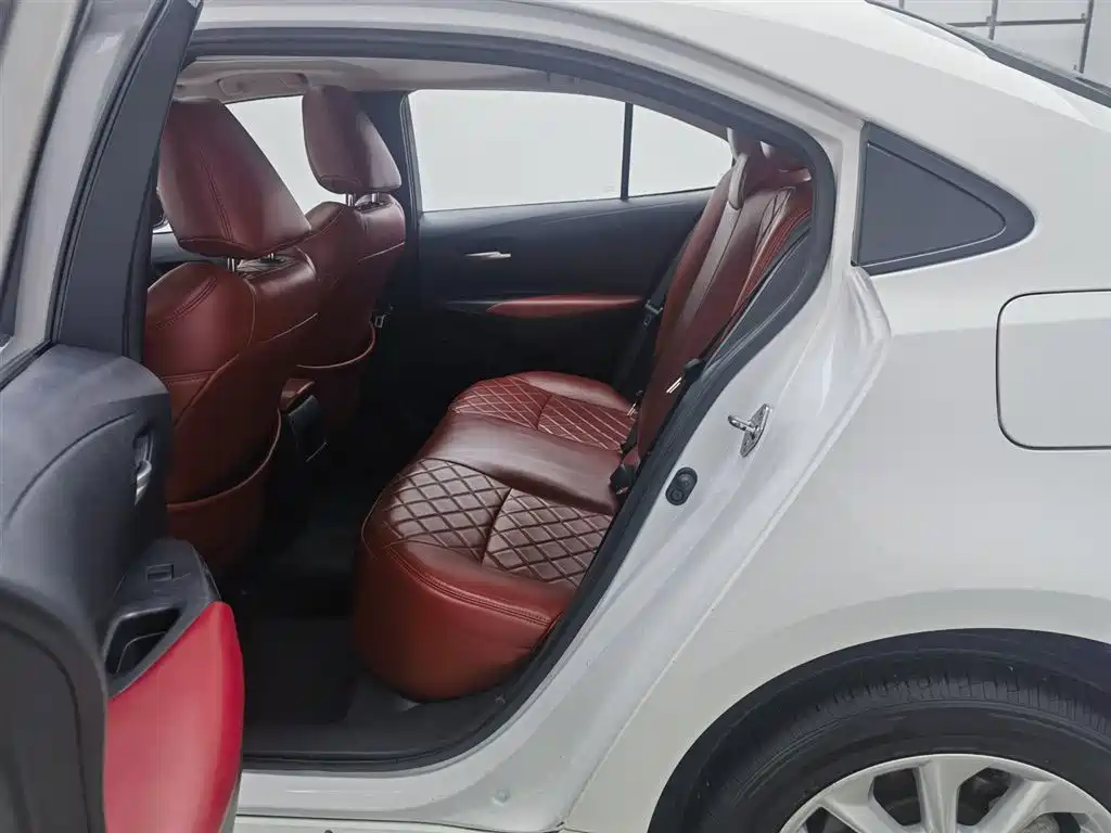 Toyota Corolla 2021 1.2T S-CVT Elite PLUS Edition фото 15