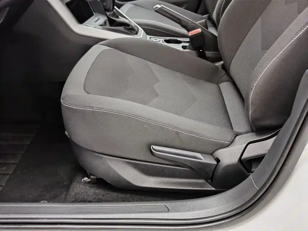 Volkswagen Polo 2023 Facelift Plus 1.5L Auto Joyful Living Edition фото 20