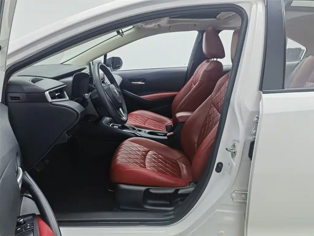 Toyota Corolla 2021 1.2T S-CVT Elite PLUS Edition фото 10