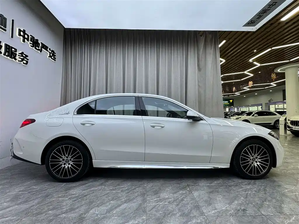 Mercedes-Benz C-Class 2024 Second Facelift C 260 L Sport фото 21