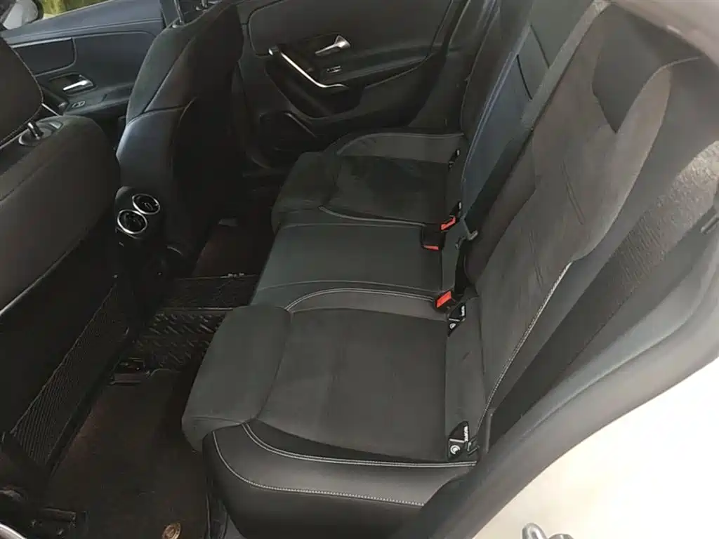 Mercedes-Benz A-Class 2022 Facelift III A 200 L Sport Sedan Fashion фото 17