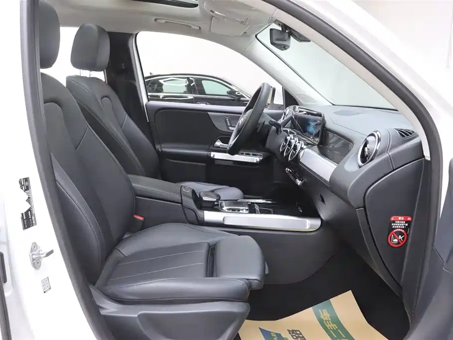Mercedes-Benz GLB 2020 GLB 200 Dynamic фото 19
