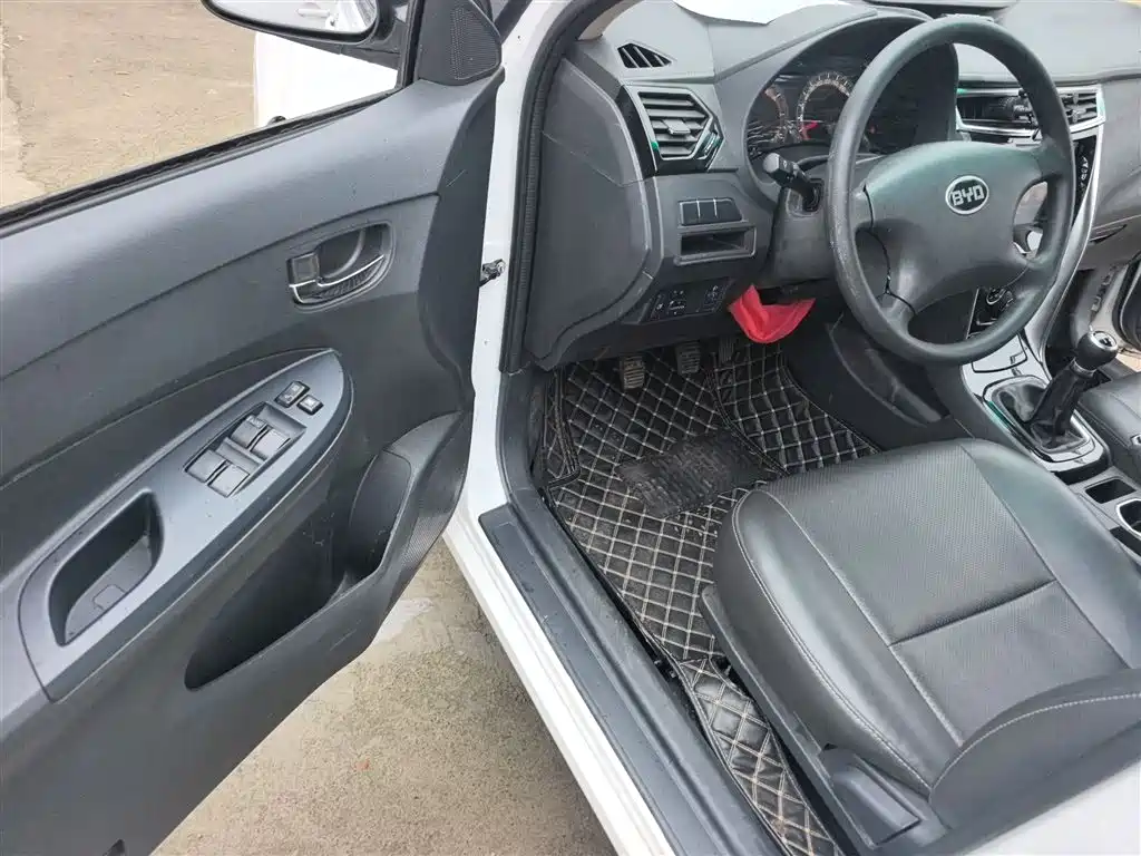 BYD F3 2020 1.5L Manual Premium Edition фото 16