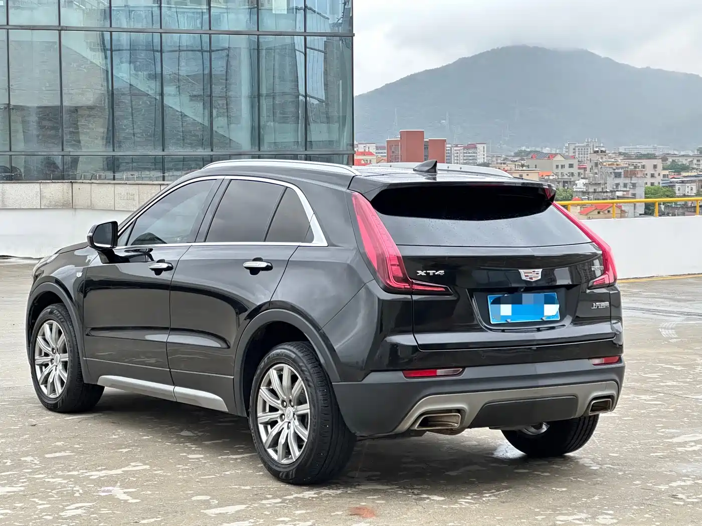 CADILLAC XT4