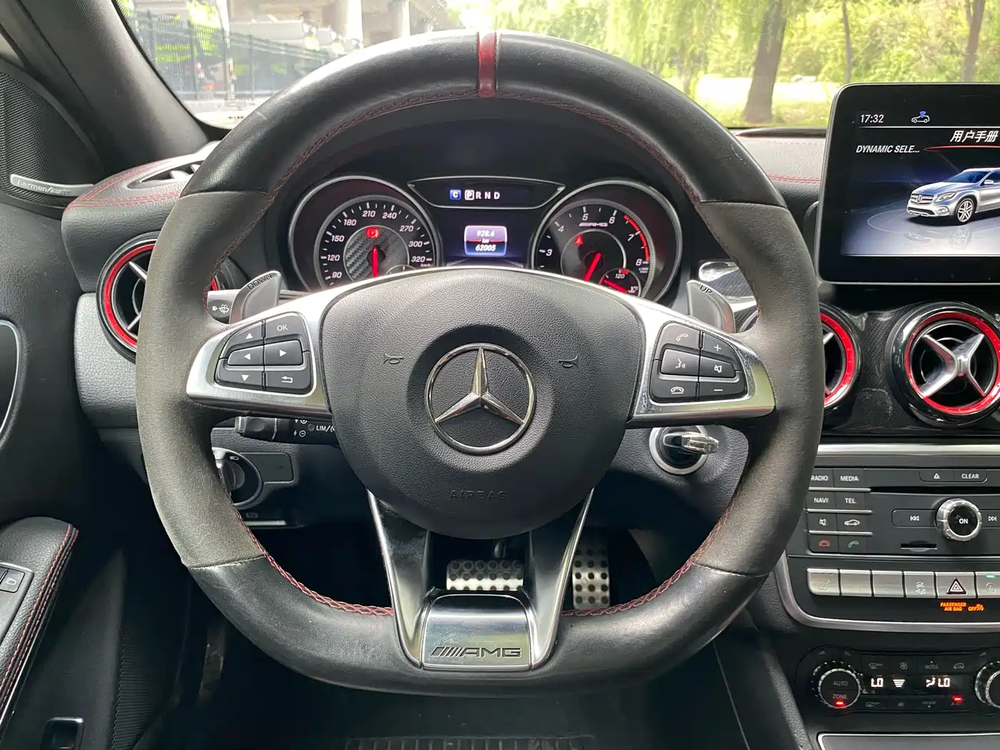 Mercedes-Benz GLA AMG 2017 AMG GLA 45 4MATIC фото 16