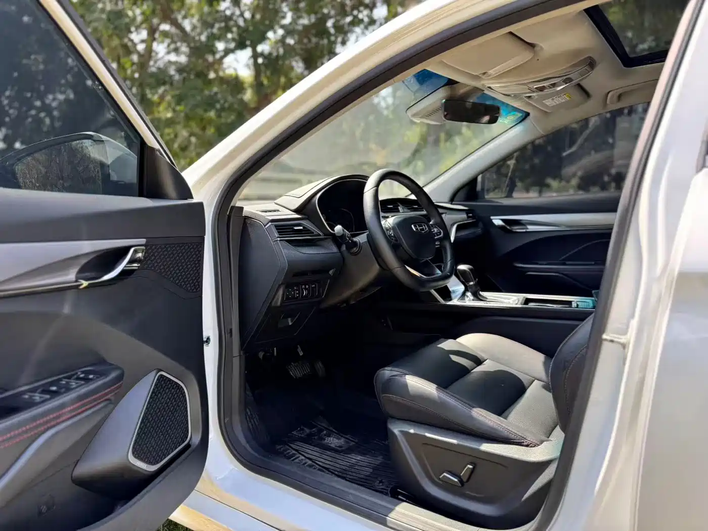 GEELY AUTOMOBILE BINRUI