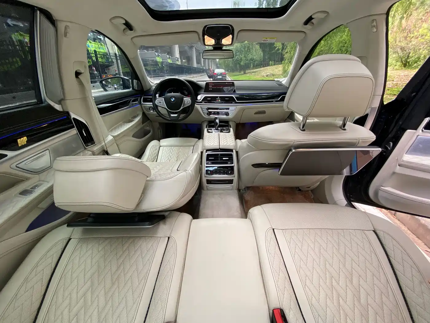 BMW 7 Series 2022 740Li xDrive Executive Luxury Package фото 32
