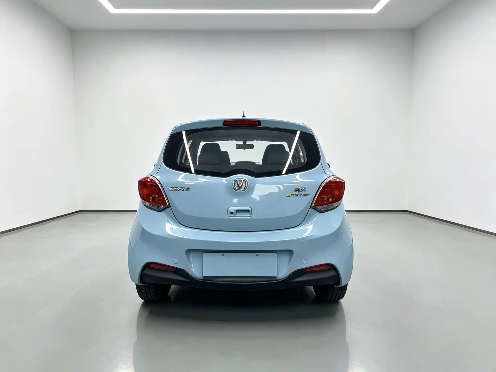Фото 4 - Changan Benben E-Star