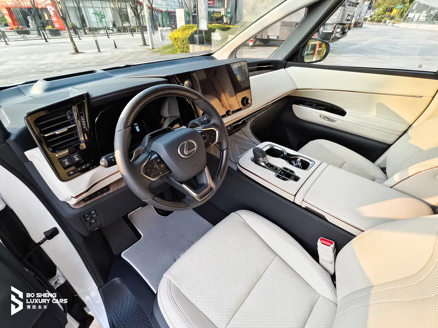 Lexus LM 2025 Model 350h Seven-Seater Elegance Edition фото 28