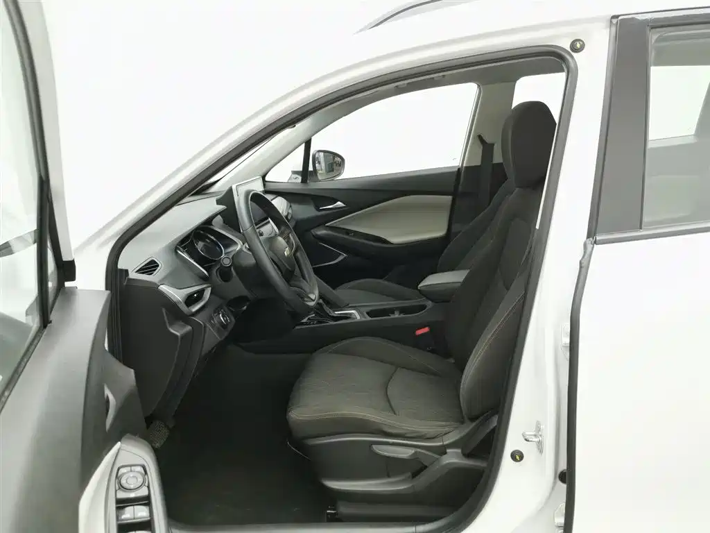 Chevrolet Volando 2018 530T Auto Sport Edition (5+2 seater) China V фото 10