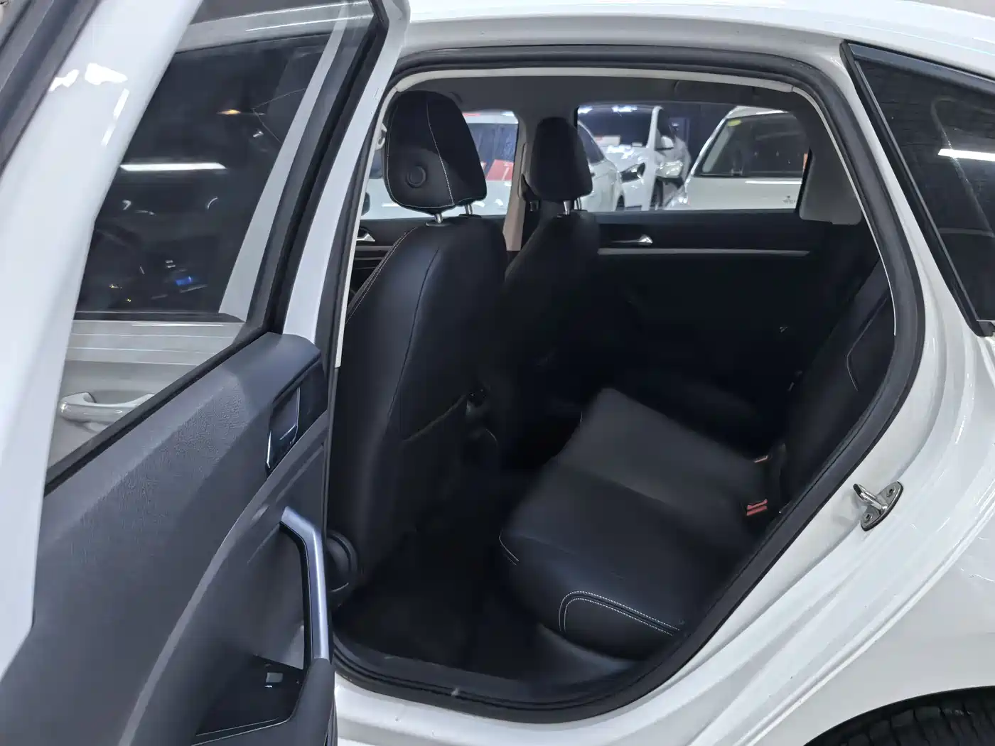 Volkswagen Lavida 2019 1.5L Automatic Trend Edition China VI фото 6