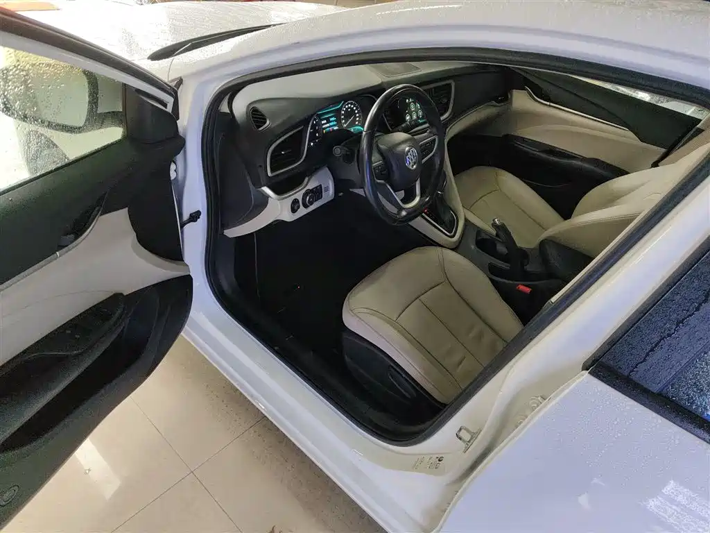 Buick Excelle 2019 15T DCT Connected Elite Type China VI фото 12