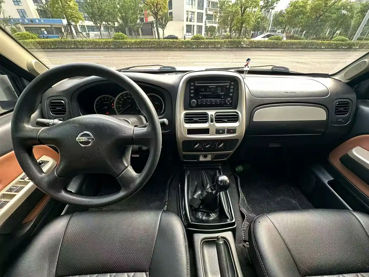 Nissan Paladin 2011 2008 2.4L 2WD Standard
