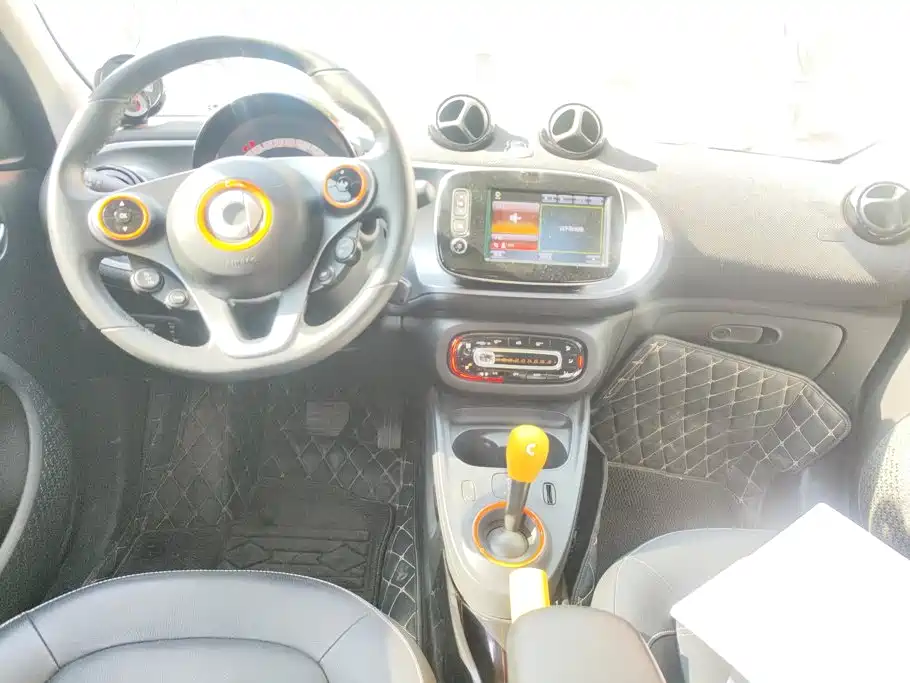 smart forfour 2019 2018 0.9T 66kW Pioneer Edition