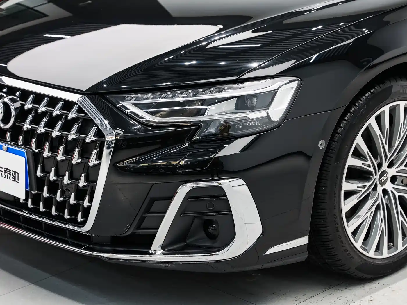 Audi A8 2024 Model A8L 50 TFSI quattro Premium Selection фото 8