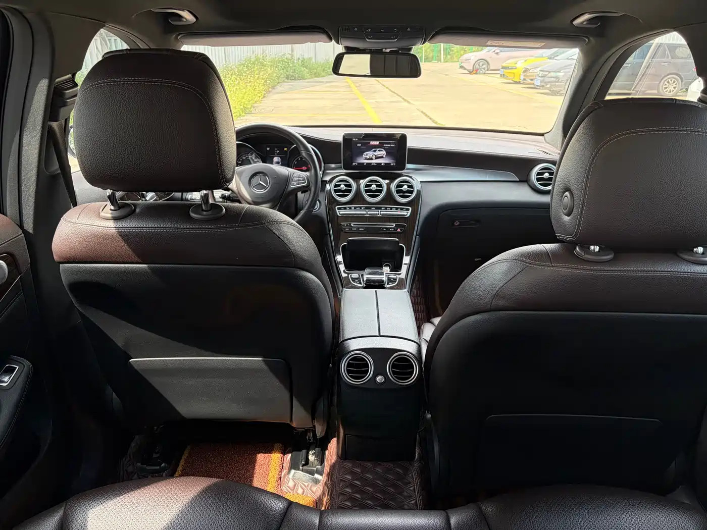 Mercedes-Benz GLC 2018 GLC 260 4MATIC Luxury фото 9