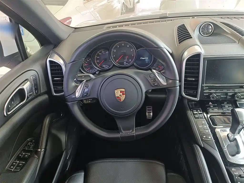 Porsche Cayenne 2014 Cayenne Platinum Edition 3.0T фото 11
