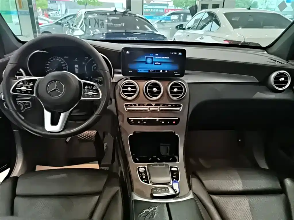 Mercedes-Benz GLC 2021 GLC 300 L 4MATIC Sporty фото 13