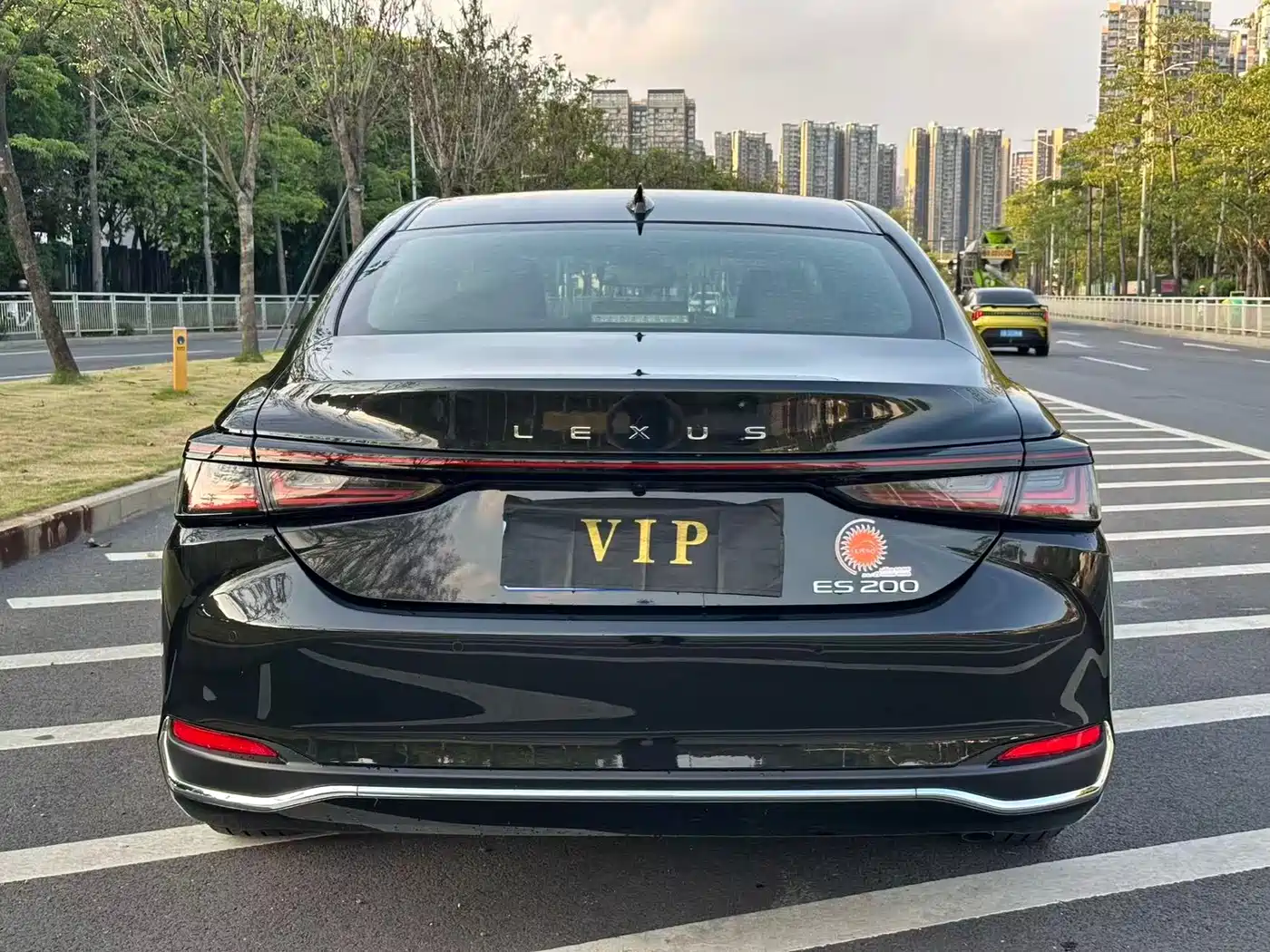 Lexus ES 2025 200 Ultimate Edition фото 8