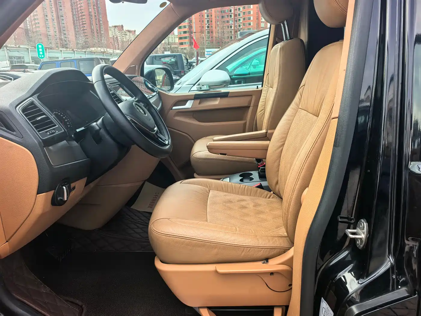 Volkswagen Caravelle 2019 2.0TSI 4WD Luxury 7-seater фото 12