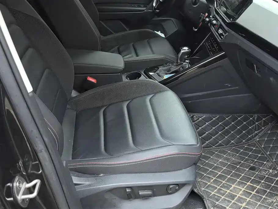 Volkswagen Tayron 2020 330TSI 2WD Luxury Smart Edition фото 8