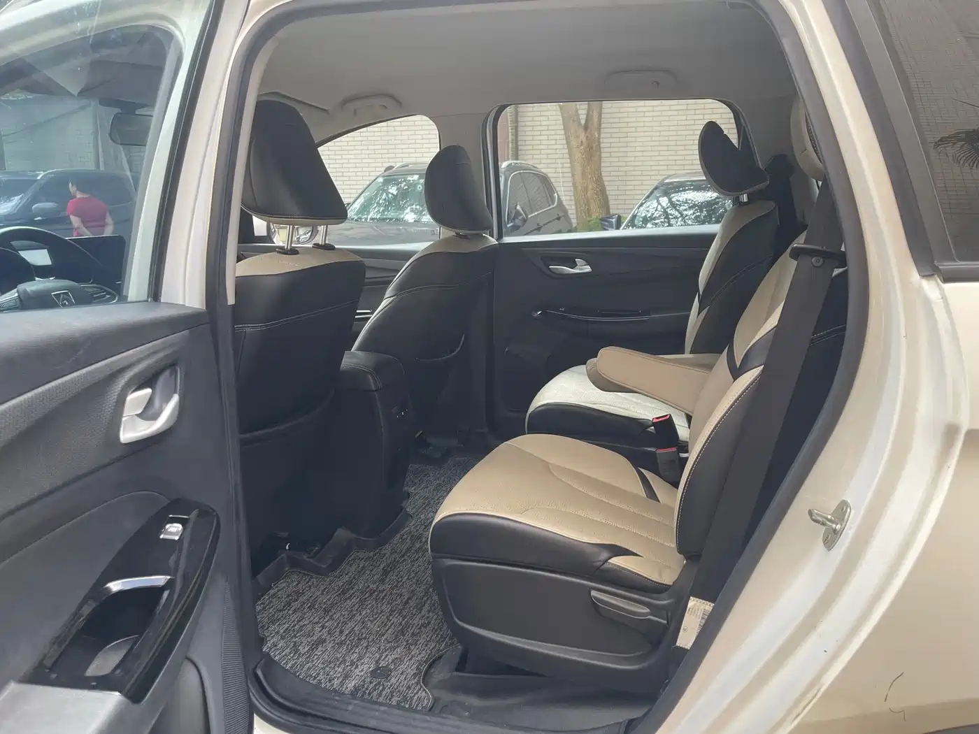 Baojun 730 2021 2021 1.5T CVT Fashion 7-Seater