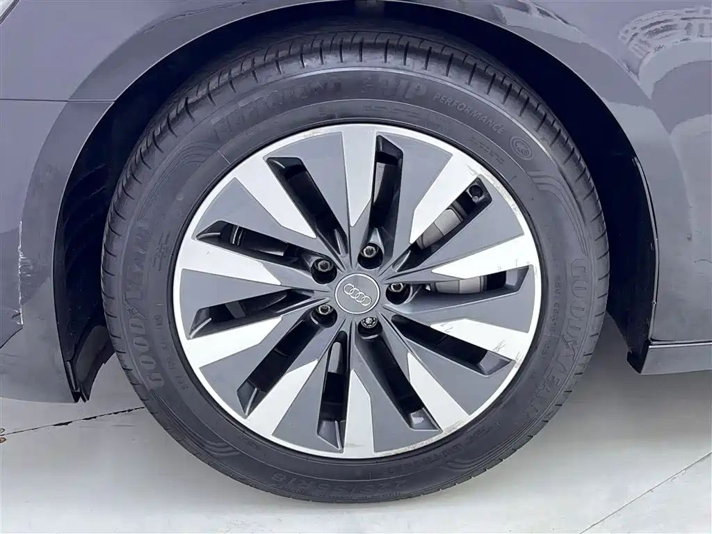 Audi A6L 2019 45 TFSI Premium Elegance фото 11