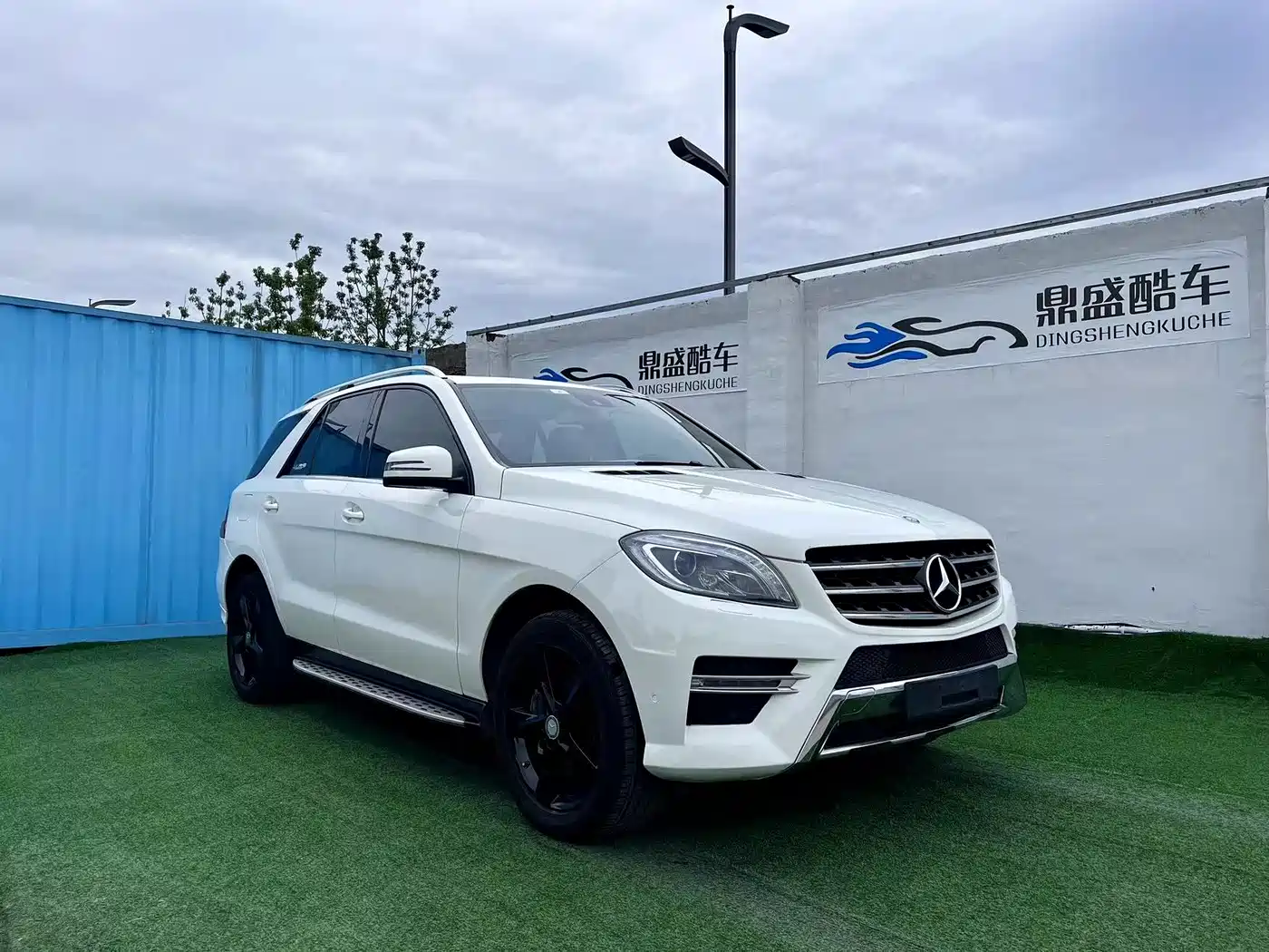 Mercedes-Benz M-Class 2012 ML 300 фото 3