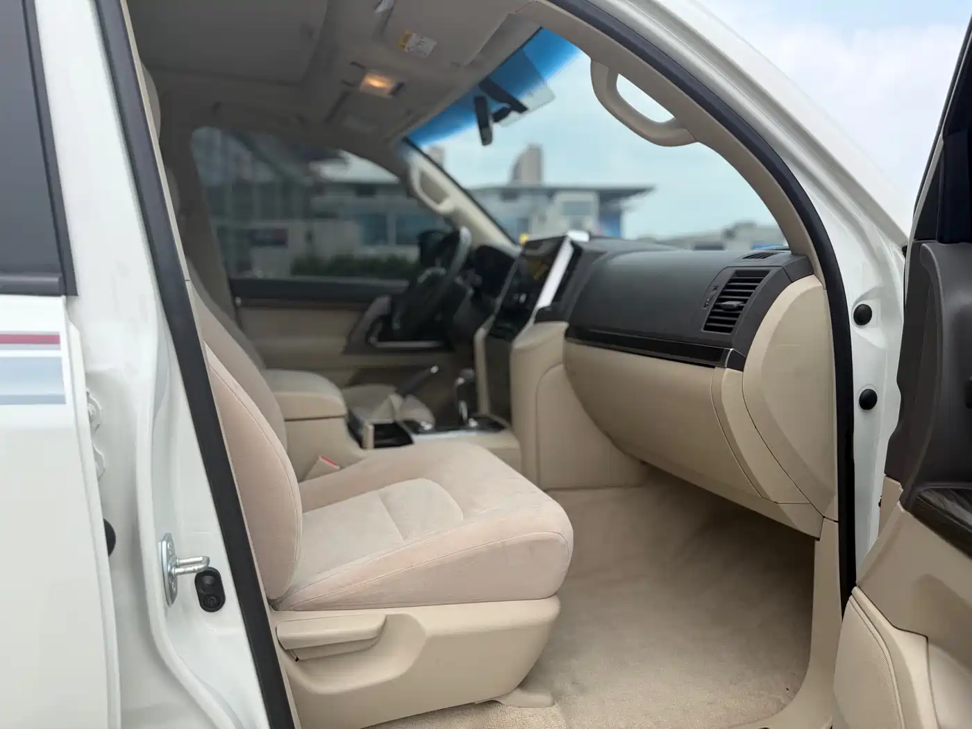 Toyota Land Cruiser (Import) 2019