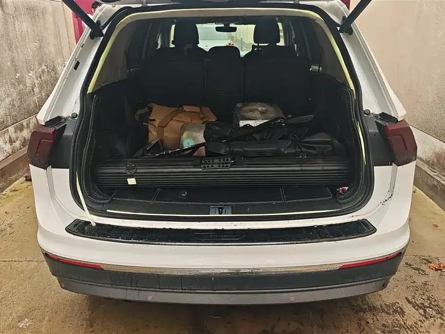 Volkswagen Tiguan L 2017 330TSI Automatic 2WD Luxury Edition фото 4