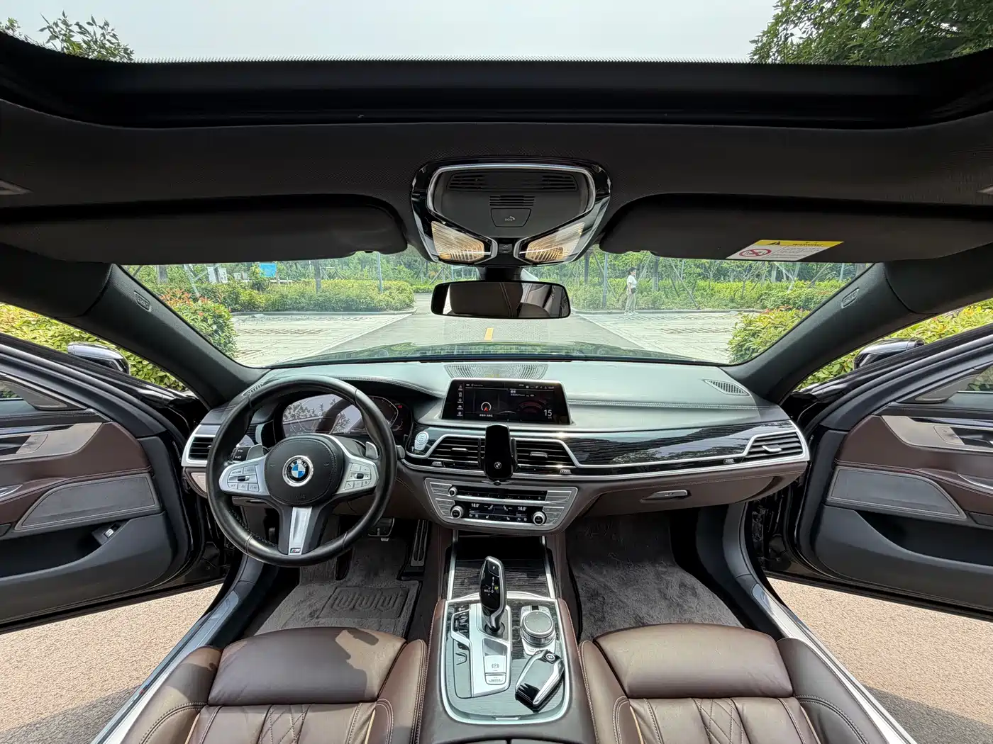 BMW 7-SERIES