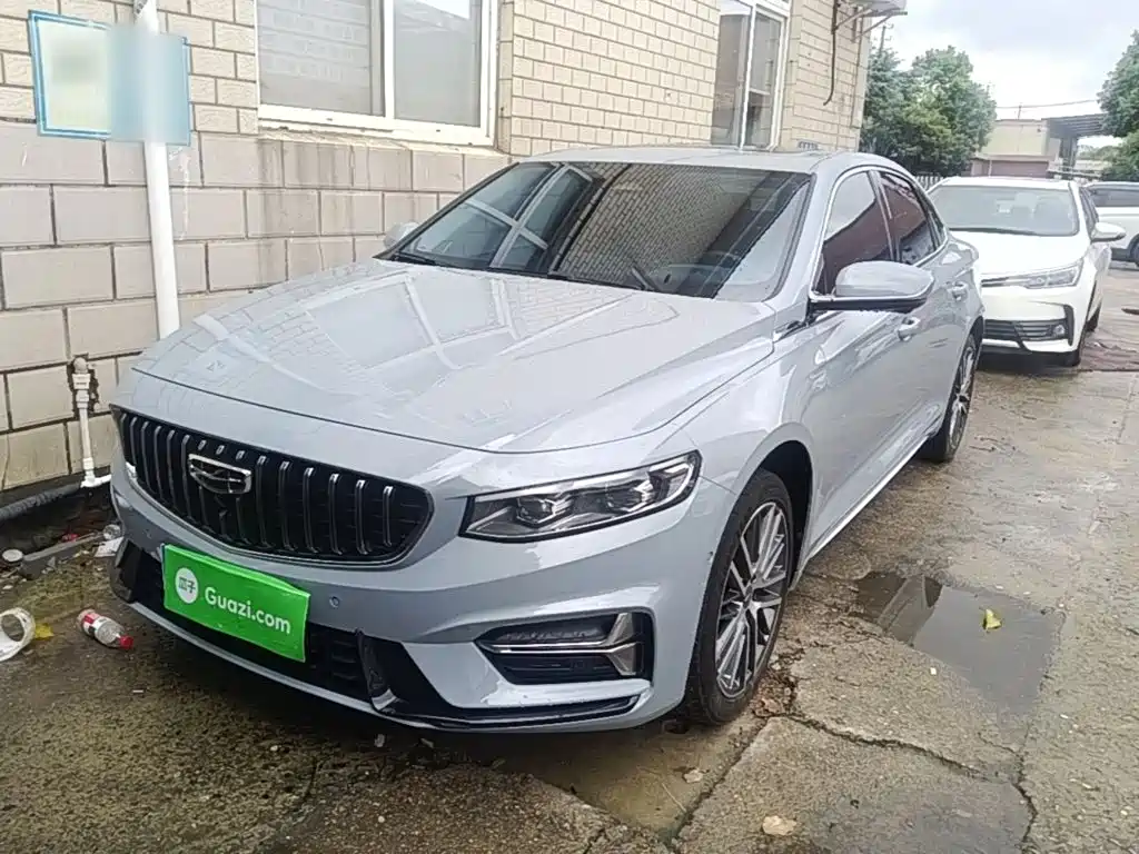 Фото 2 - Geely Preface